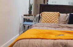 New Cozy Studio Apt. House with Parking. Entire space - Photo 11