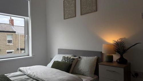 ResiLets - Stanley House - Large, Modern 3 Bed - NEW! - Foto 4