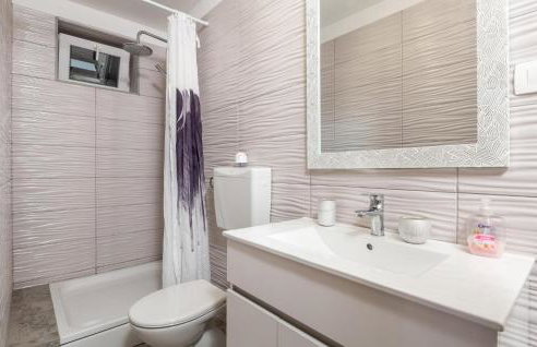 4 Bedroom Stunning Home In Viskovo - Foto 42