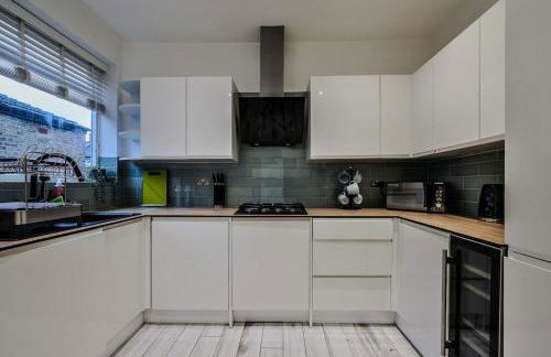 Beautiful Large 3 Bed 2 Bath Flat, Free Parking - Foto 32