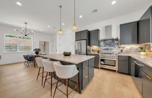 Sleeps 42 2 Pools & Game Room 11BR near Downtown - Foto 18