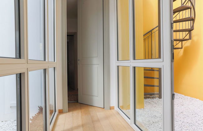 Lakefront Contemporary - Foto 9