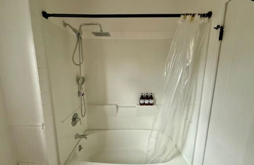 Jungle House Columbus Sleep 12 Downtown Ohio Free Parking - Near Convention Center & Nationwide Arena - 4BR Short North Luxury Home - Over 5,800 Five Star Stays - Foto 33