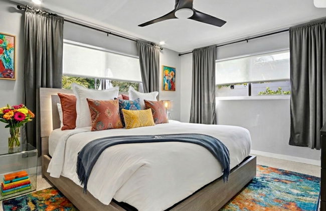 Beach Bliss 10 Mins to Waves 3BR Oasis With Pool - Foto 25