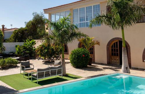 Private Villa with three separate apartments - Foto 23