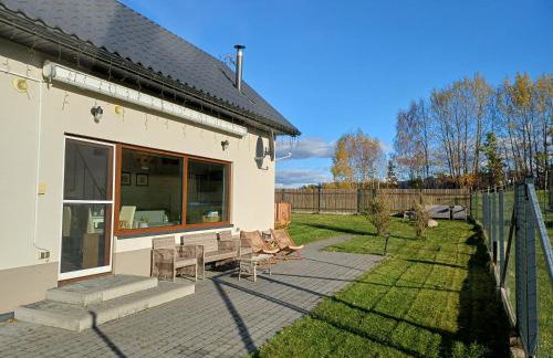 Siedlisko Dwa Żurawie - Uroczy domek nad stawem, z kominkiem, obok konie - Foto 32