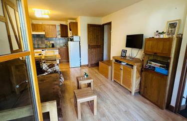 Appartements - PISCINE INTÉRIEURE Sauna - PARKING Privé Étage 1 - Centre Village - Résidence Cami Réal - avec LINGE et MÉNAGE de fin de Séjour Compris - Foto 22