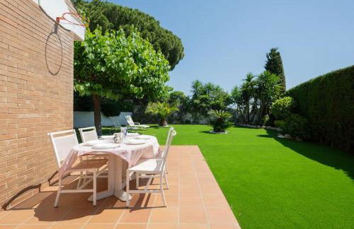 Casa Nina junto Barcelona Centro y playa - Foto 2