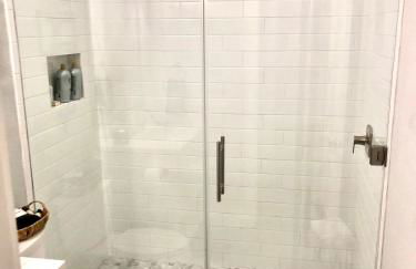 Beautiful nature lakeside 6 Rooms 8 Beds sleeps 16 - Foto 24