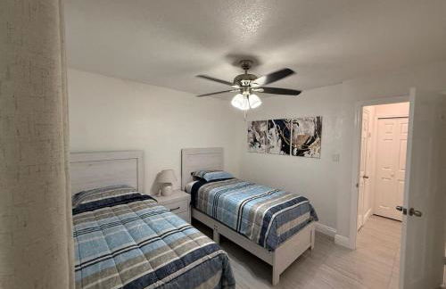 House Aurora next to Bush Gardens - Foto 19