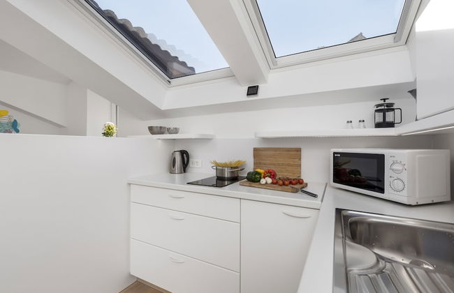 Beautiful Apartment House On The Seaside - Photo 27