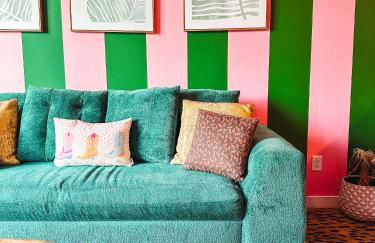 Dreaming With Dolly - Luxe Stay Near Broadway - Foto 6