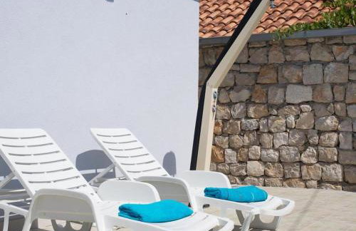 Holiday Home Belmondo- Three Bedroom Home with Terrace and Private Pool A6 - Photo 51