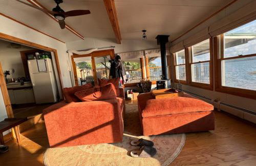 Cozy Lakefront Cottage - Foto 37