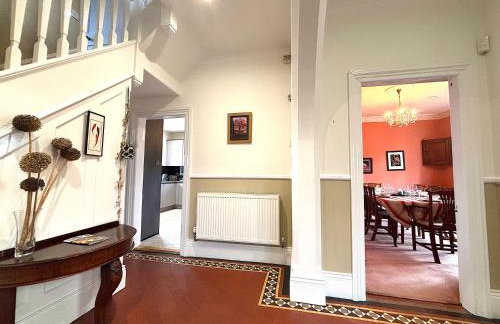 Spacious 4-Bed Home - Oswestry - Families & Groups - Foto 28