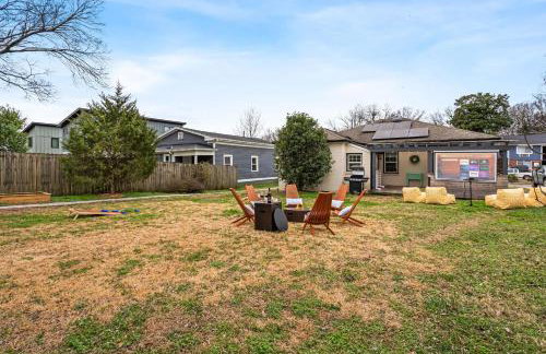 3BD plus 1BD Tiny Home - Outdoor Movie & Yard Fun - Foto 51