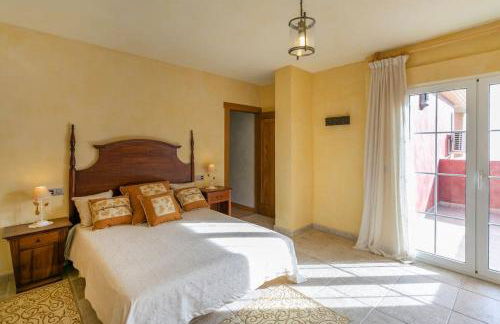 Villa Leandro, First Line Villa with amazing sea views and private access to the sea! - Photo 28