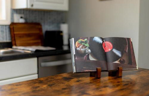 Lakeside Serenity Your Perfect Getaway Gallatin - Photo 25