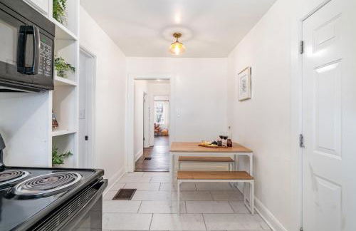 Flow - Sleeps 8 - Mins to Broadway and Germantown - Foto 10