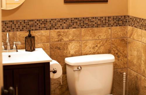 The Ridge At Glacier - Luxury Cabins - Photo 33