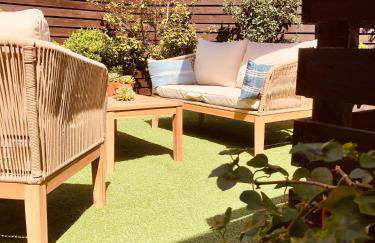 The Cricketers House - Photo 20