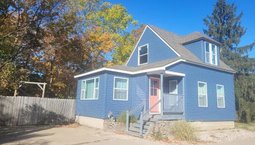 Restoration - Hot Tub, AC, and Great Location! - Foto 2