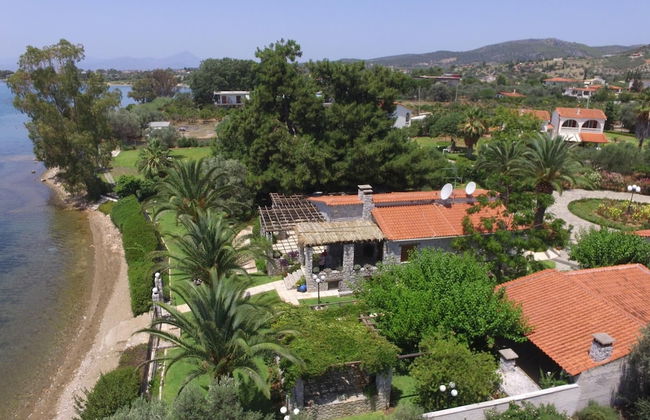 Seafront Luxury Villa w 3-en Suite BR BBQ - Foto 1