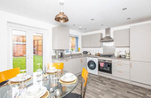 Willow by Alt-Stay - 3 Bed Home - Parking, WiFi & EV Plug - Contractors & Relocations - Weekly & Monthly Rates - Foto 5