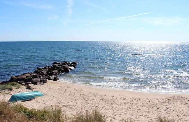 4 Person Holiday Home in Ronne - Foto 17