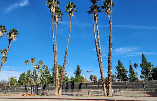 4 BR Encino Home w/ Amazing Yard, Near Everything - Foto 27