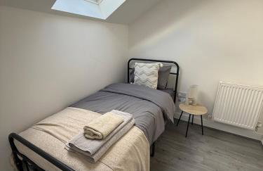 ResiLets - Berwick House - Large 4 Bed Townhouse - Contractor stays - Foto 5