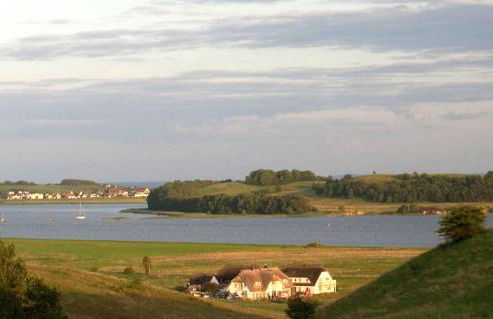 Ferienwohnung Südblick in Groß Zicker in ruhiger Lage mit Terrasse und Meerblick - Foto 24