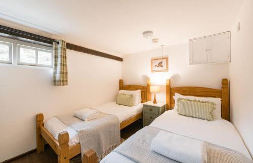 Snug Cotswolds Farm Cottage - The Henloft - Foto 37