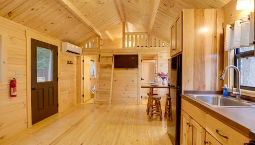 Mtn-View Middlebury Center Cabin Deck and Grill! - Foto 4