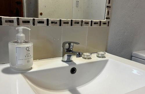 Lovely 10-bed Villa With Private Pool & Garden - Foto 33