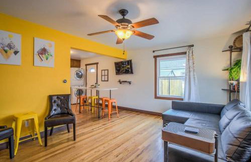 Stir Crazy! Bike Trails, Dogs OK, Food & Nightlife - Foto 16