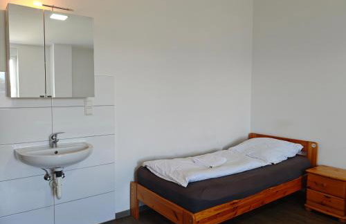 Spacious Worker Apartments with Rooftop Terrace - Up to 21 Guests - Foto 25