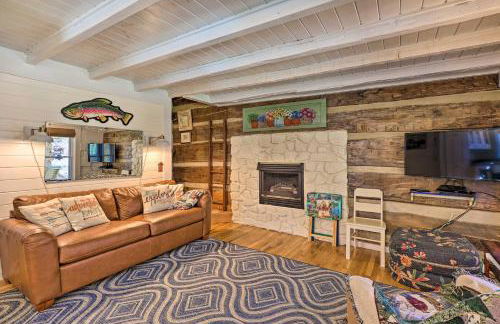 6 Mi to Dtwn Lansing Riverfront Home with Fire Pit - Foto 5