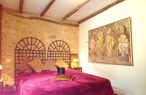 Au Pied du CHÂTEAU - 5 à 11 personnes - Baignade-canoë-piste cyclable à 100 m - Foto 18