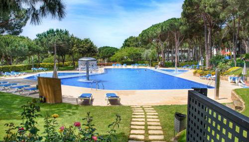 Aparthotel Ciutat de Palol - Foto 1, Garden