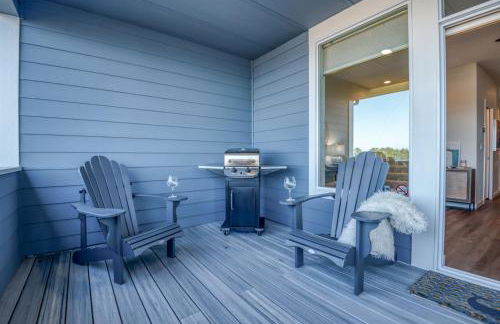 The Moby House Coastal Retreat with Ocean Views & Hot Tub - Foto 51