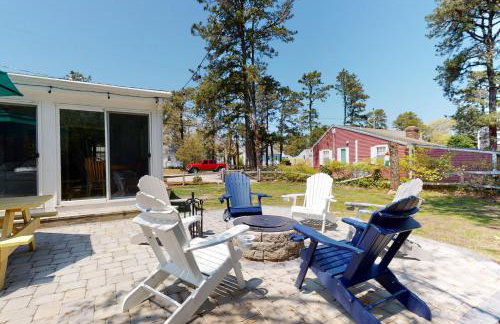 Cape Cod Beach Cottage - Foto 16