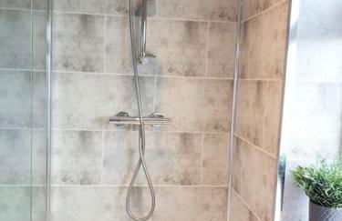 Croeso; Cosy and ideally located for mountains and beaches - Photo 21