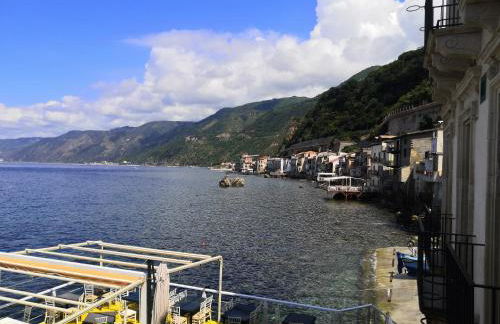 CALABRIA COLLINA DI SCILLA CASALE OSTELLO1800 SELF SERVICE GIARDINO STANZE E APPARTAMENTI PER FAMIGLIE COPPIE E SINGLE Melia Pzza S Gaetano 16 - Foto 48