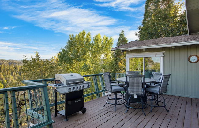 Lake Access, Game Room, Firepit, 3 Decks w/ Views Lakeview Ridge by Avantstay - Foto 28