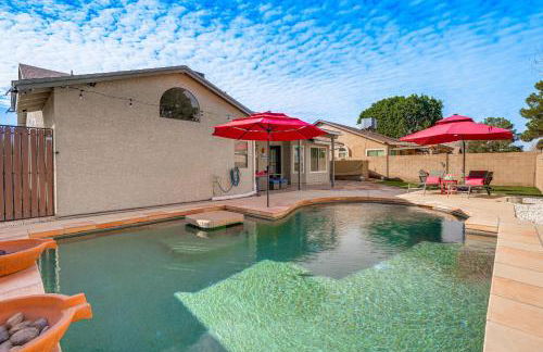 3 Mi to Dtwn Home with Heated Pool in Gilbert - Foto 1