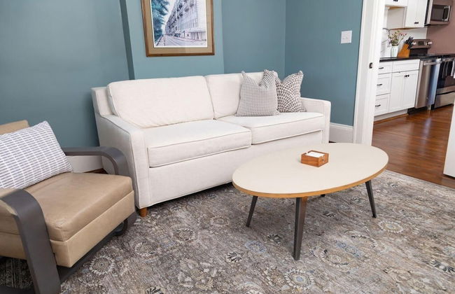 The Winona House - Boutique Hotel Near Downtown - Photo 4