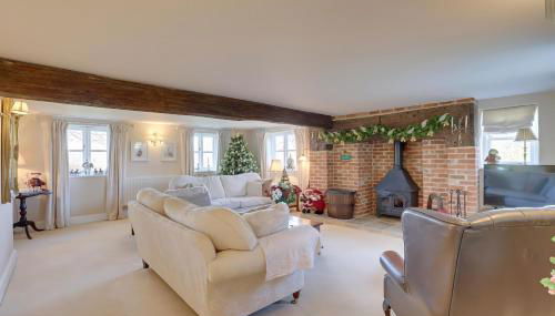 Lake Cottage - Photo 4