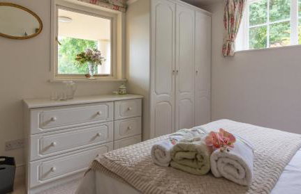 Countryside retreat set within beautiful woodlands with easy access to Henley On Thames - Foto 9
