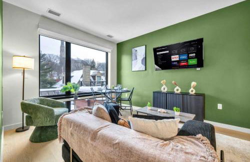 Little Italy & CWRU w King BedGymParkingWD - Foto 10